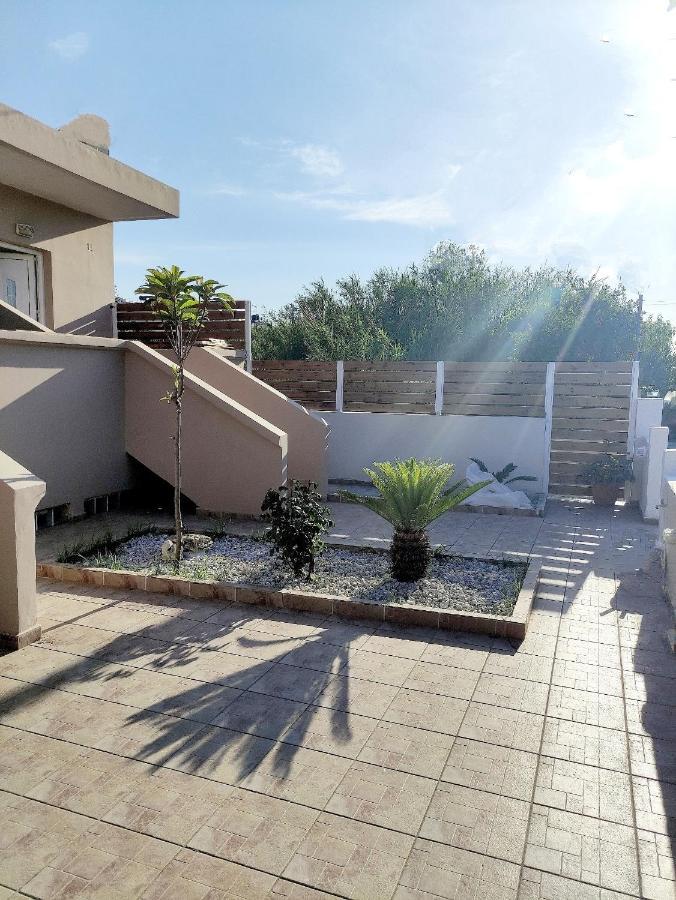 # 6 Giorgos & Chara Apartments Nea Kydonia  Luaran gambar